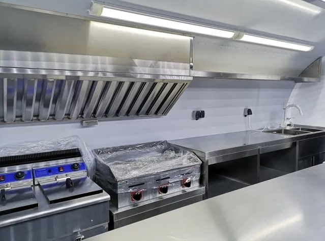 Smart Mobile Food Trailer - Image 2